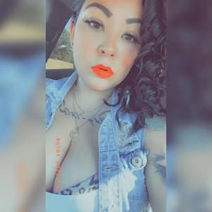 Meet your Posher, Niki